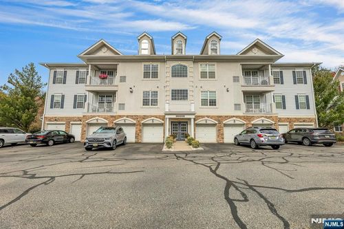 6 Cliff Rd, Woodland Park, NJ, 07424-4236 | Card Image