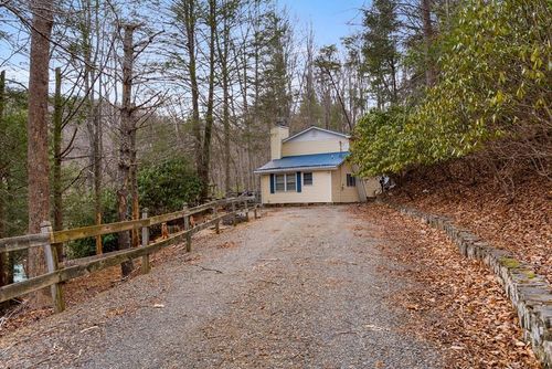 212 Creekside Dr, Dugspur, VA, 24325 | Card Image