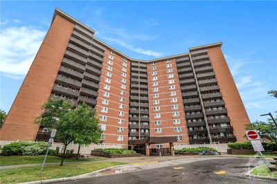 403 - 2000 Jasmine Cres, Condo with 3 bedrooms, 2 bathrooms and 2 parking in Ottawa ON | Image 1