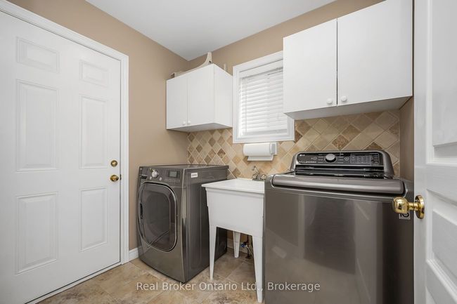 65 Plum Tree Lane, House other with 3 bedrooms, 3 bathrooms and 4 parking in Grimsby ON | Image 15