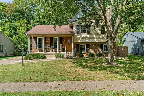 9003 Thelma Ln, Louisville, KY, 40220-2941 | Card Image