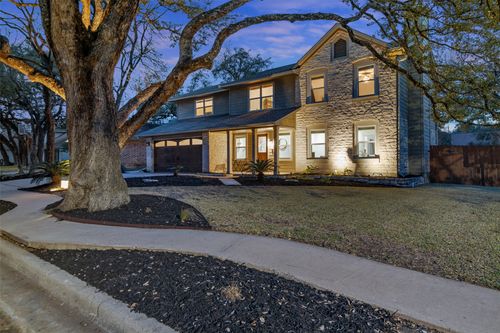 6523 Heron Dr, Austin, TX, 78759-4742 | Card Image