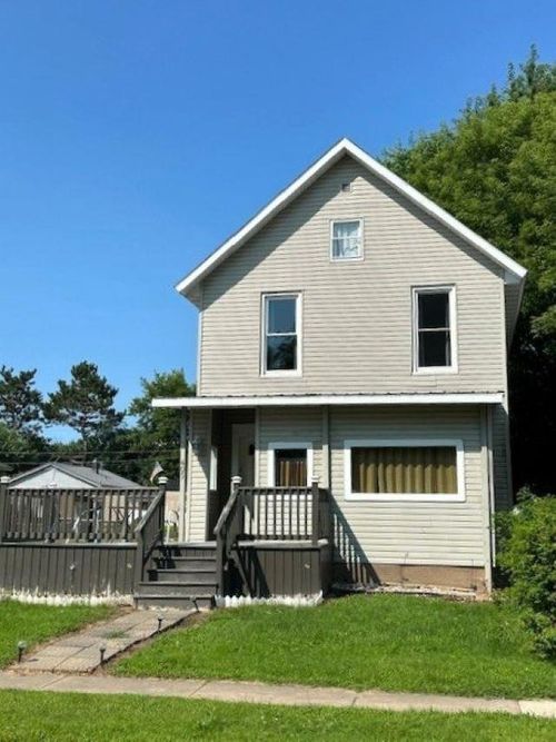 405 N 3rd St, Abbotsford, WI, 54405-9537 | Card Image