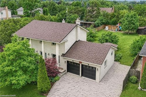 217 Jones Rd, Stoney Creek, ON, L8E5J4 | Card Image