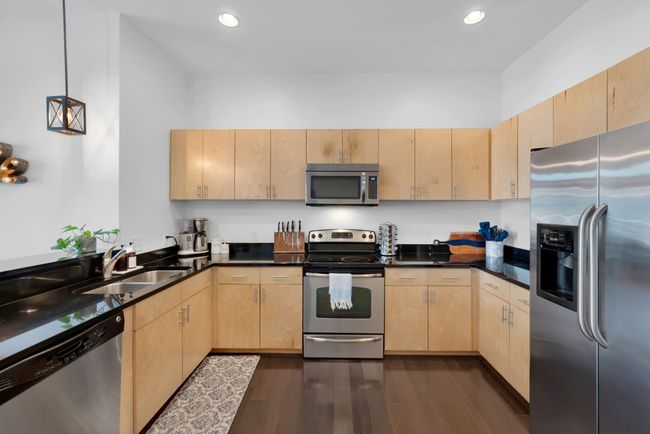 APT-108 - 2201 8 Th Ave S, Condo with 2 bedrooms, 2 bathrooms and 2 parking in Nashville TN | Image 7