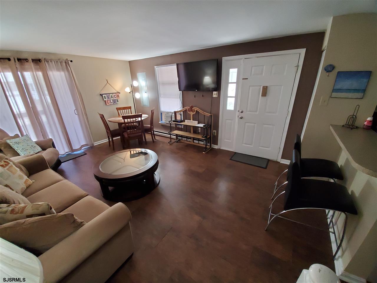 Residential Lease in Margate 2