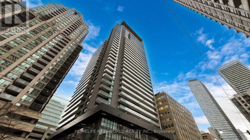 770 Bay Street, Toronto (Bay Street Corridor), ON, M5G1N6 | Card Image