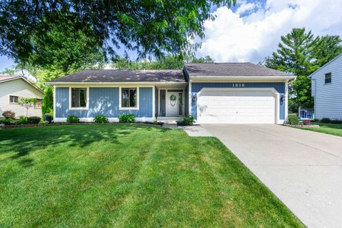 1818 Amberina Dr, Lansing, MI, 48917-9730 | Card Image
