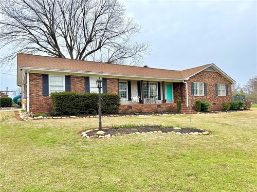 104 Lark Ln, Anderson, SC, 29625-1900 | Card Image