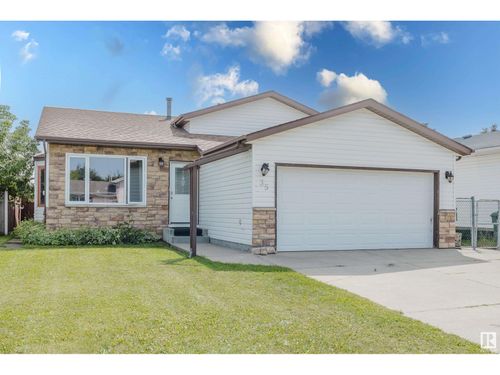 35 Glenwood Cres, Stony Plain, AB, T7Z1A3 | Card Image