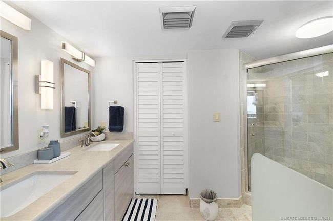 APT-206 - 9550 Ocean Dr, Condo with 3 bedrooms, 2 bathrooms and null parking in Jensen Beach FL | Image 23