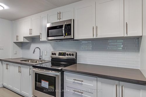 126-7555 Goreway Dr, Mississauga, ON, L4T3M9 | Card Image