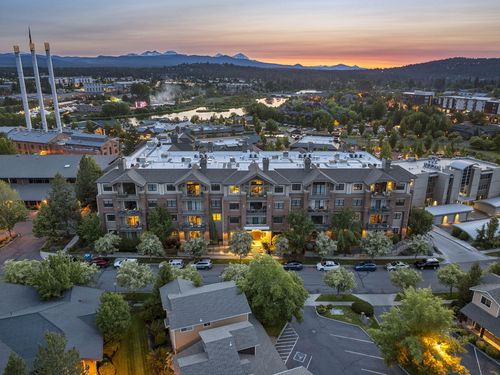 unit-208-363 Sw Bluff Dr, Bend, OR, 97702-2888 | Card Image