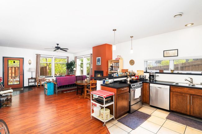 APT-1 - 14 W 5 Th St, Townhouse with 2 bedrooms, 1 bathrooms and null parking in Duluth MN | Image 10