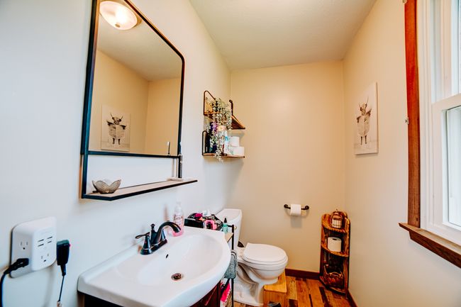 703 E Rosewood St, House other with 3 bedrooms, 2 bathrooms and 2 parking in Watseka IL | Image 27