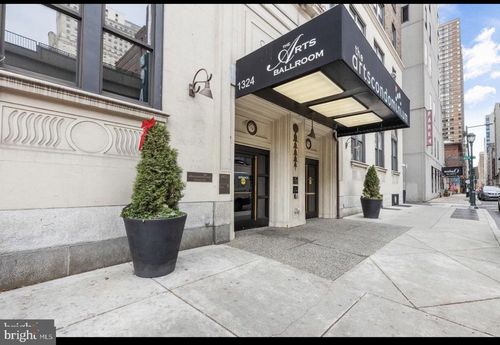 apt-308-1324 Locust St, PHILADELPHIA, PA, 19107-5643 | Card Image