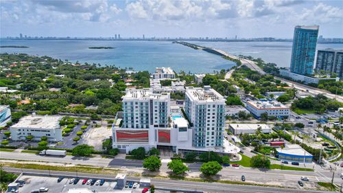 s-502-3900 Biscayne Blvd, Miami, FL, 33137-3773 | Card Image