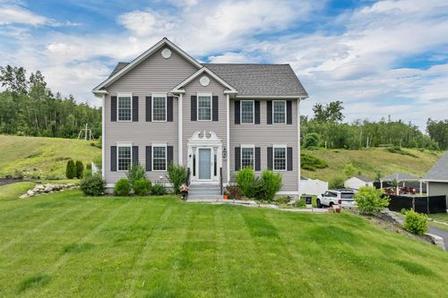 159 Brookview Dr, Hooksett, NH, 03106-2036 | Card Image