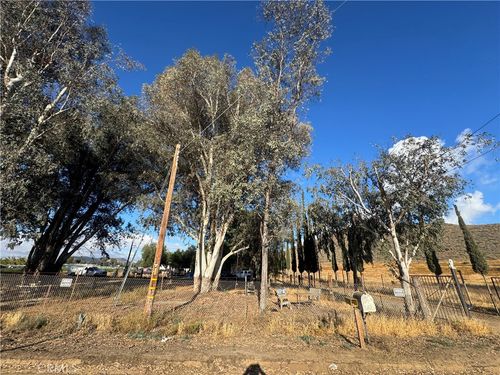 28265 California, Winchester, CA, 92596 | Card Image