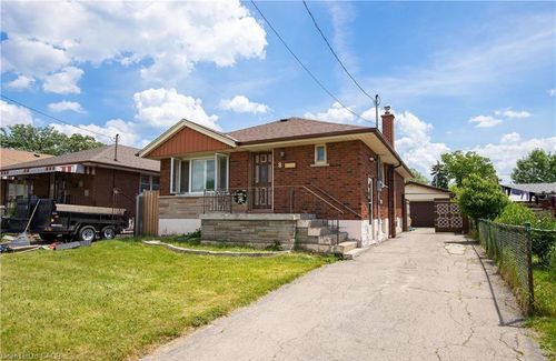 8 Shynal Ave, Hamilton, ON, L8H6K1 | Card Image