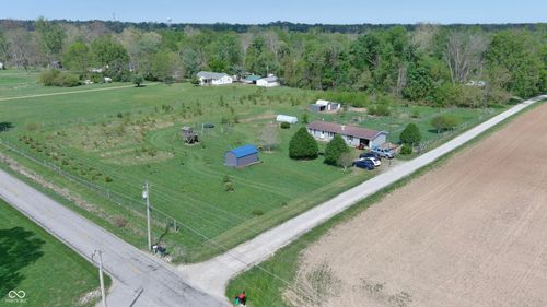 7509 N 330 W, Columbus, IN, 47201-8990 | Card Image