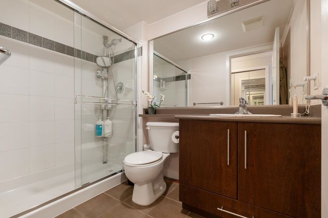1203 - 2138 Madison Ave, Condo with 2 bedrooms, 2 bathrooms and 2 parking in Burnaby BC | Image 12