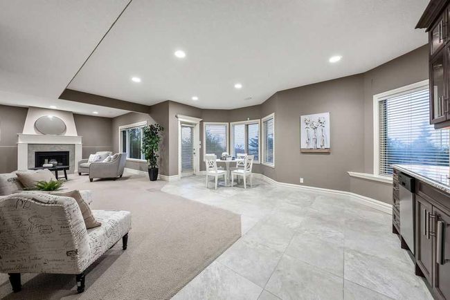 169 Signature Way Sw, House other with 5 bedrooms, 4 bathrooms and 4 parking in Calgary AB | Image 35