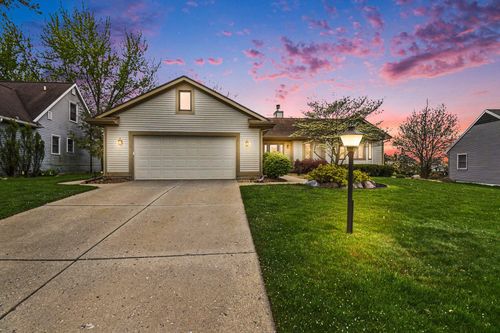 5459 Discovery Drive Se, Kentwood, MI, 49508 | Card Image