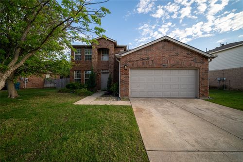 1316 White Dove Ln, Denton, TX, 76210-3898 | Card Image
