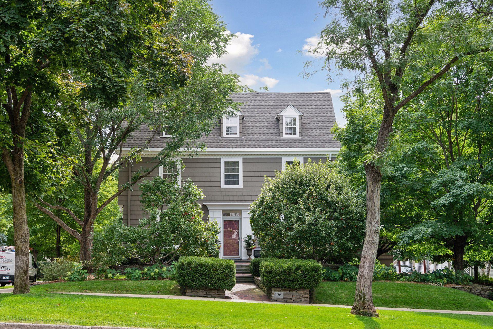 Kenwood Pkwy, Minneapolis, MN 55405