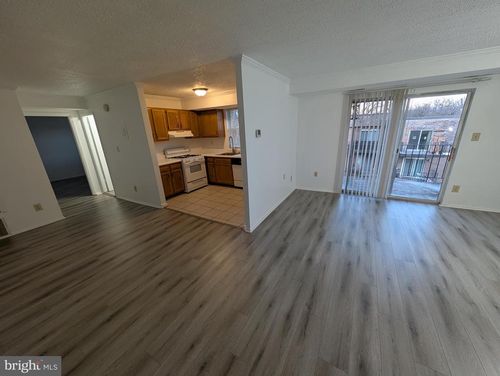 apt-j-11915 Tarragon Rd, REISTERSTOWN, MD, 21136-3283 | Card Image
