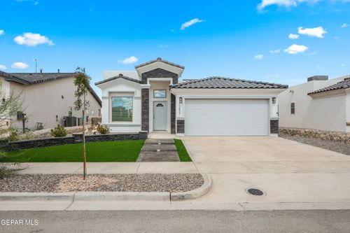13837 Paseo Bosque Ave, El Paso, TX, 79928-8464 | Card Image