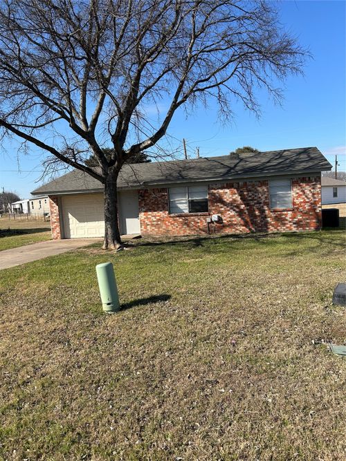 1517 Coral Cut Off, Azle, TX, 76020-4772 | Card Image