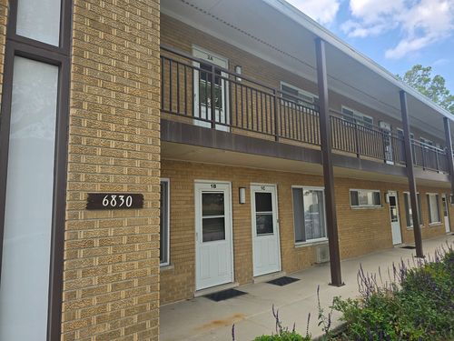 1f-6830 N Ozark Ave, Chicago, IL, 60631-1244 | Card Image