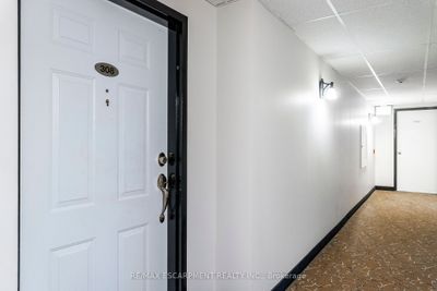 308 - 970 Golf Links Rd, Condo with 2 bedrooms, 2 bathrooms and 1 parking in Ancaster ON | Image 2