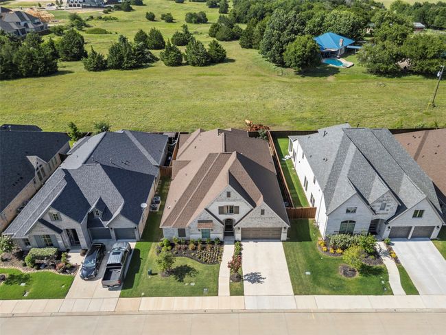 Aerial perspective of suburban area | Image 38