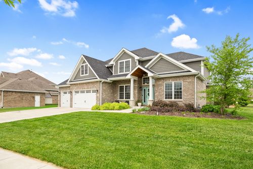 24234 S Sunset Lakes Dr, Manhattan, IL, 60442-8009 | Card Image