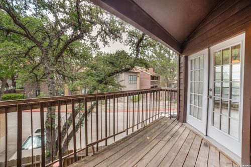 204-8633 Datapoint Dr, San Antonio, TX, 78229-3253 | Card Image
