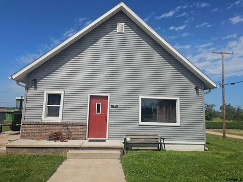 175 N Jackson Ave, Grafton, NE, 68365-3064 | Card Image