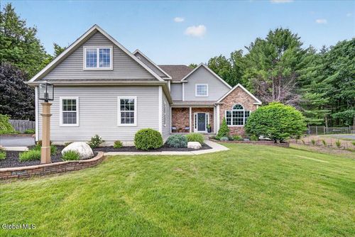 9 Benedict Ct, Ballston Spa, NY, 12020-3026 | Card Image