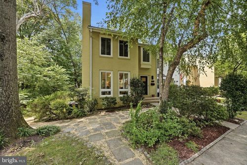 2050 Chadds Ford Dr, RESTON, VA, 20191-4011 | Card Image