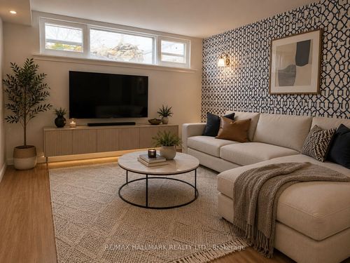 bsmnt-63 Longford Dr, Newmarket, ON, L3Y2Y6 | Card Image