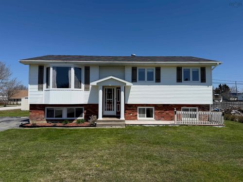 40 James Street, Yarmouth, NS, B5A4M5 | Card Image