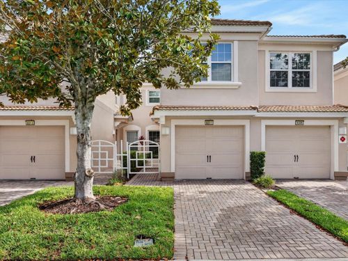 8311 Foster Drive, Davenport, FL, 33896 | Card Image