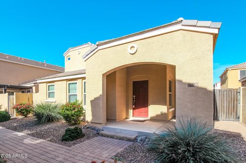 2243 S Ponderosa Dr, Gilbert, AZ, 85295-3525 | Card Image