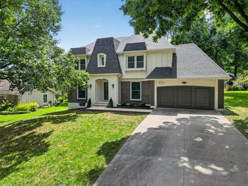 9701 W 104th St, Overland Park, KS, 66212-5608 | Card Image
