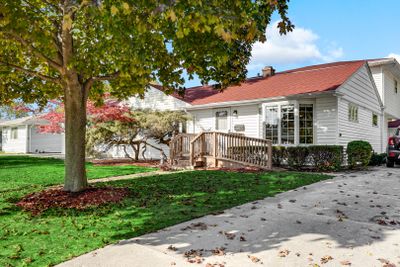 4452 W 87th Place, Home with 4 bedrooms, 2 bathrooms and 1 parking in Hometown IL | Image 1