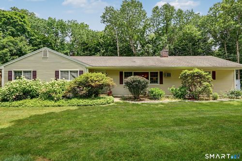 17 Pumpkin Lane, Norwalk, CT, 06851 | Card Image