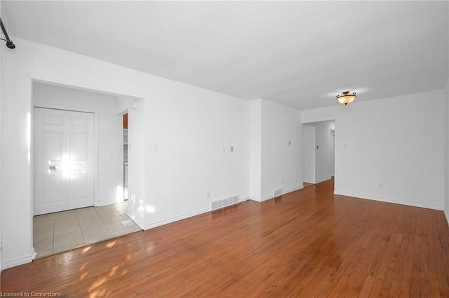 82 Lampman Cres, House other with 4 bedrooms, 2 bathrooms and 3 parking in Thorold ON | Image 6