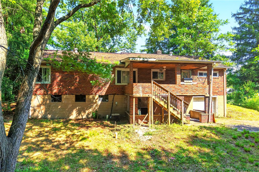 Residential in Center Twp 5